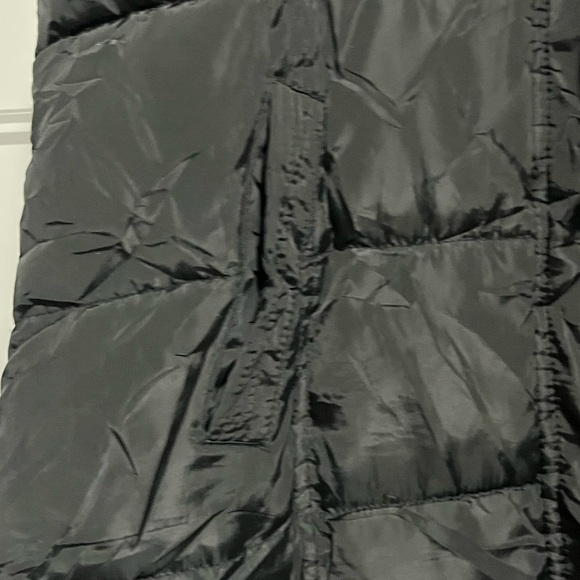 Ladies Long Black Puffy Vest - Picture 9 of 9